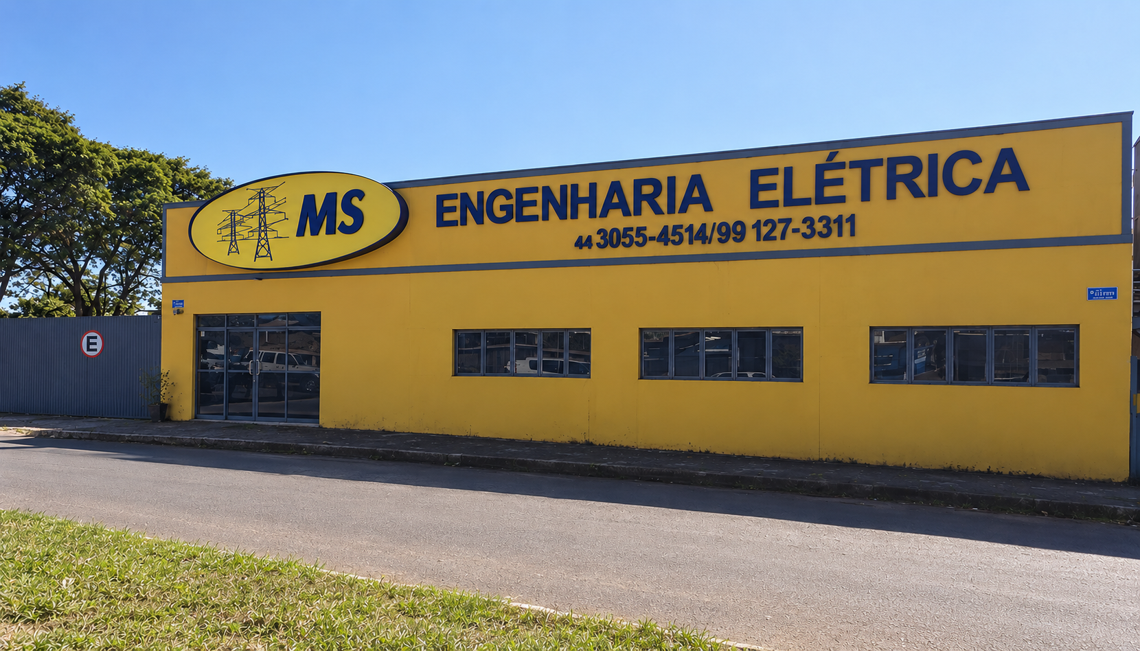 Fachada da sede da MS Engenharia Elétrica em Umuarama, Paraná